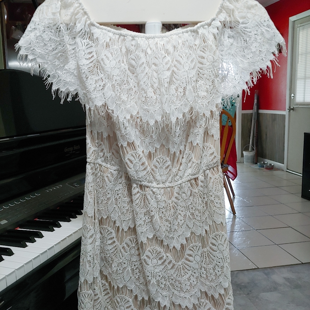 Rue 21 Lace Shorts Romper size medium